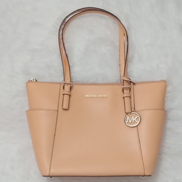 Michael Kors Handbags - Michael Kors Jet Set Large Tote Bag